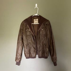 BROWN LEATHER JACKET